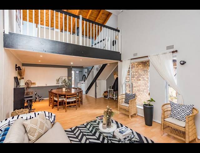 3 BEDROOM TOWNHOUSE FOR SALE IN LONEHILL